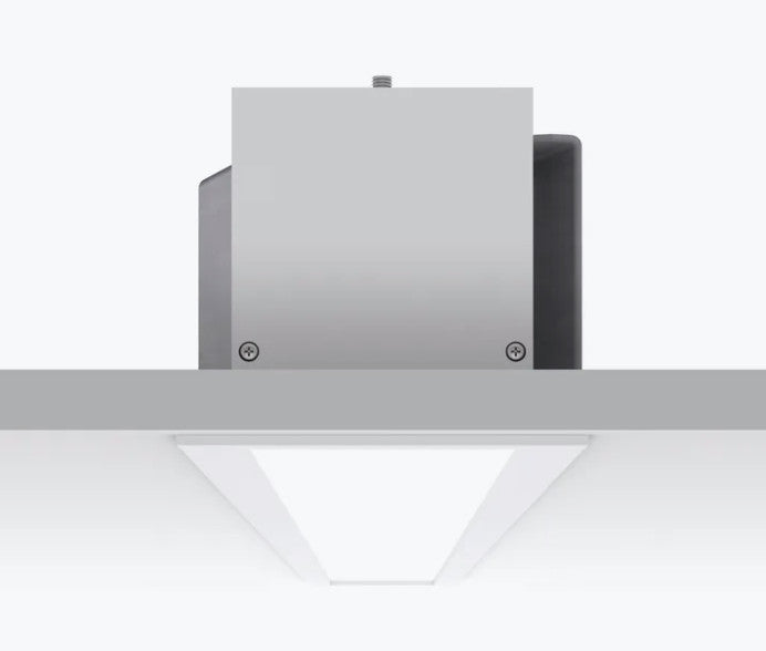 Intra Lighting Light Gyon RV sop 1000 LM 11 W827 L592MM 17011141011