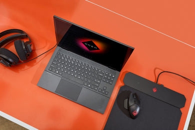 HP OMEN 15-en1078ng 15.6" AMD Ryzen 7 5800H 16Go 1TB QWERTZ DE 46J71EA
