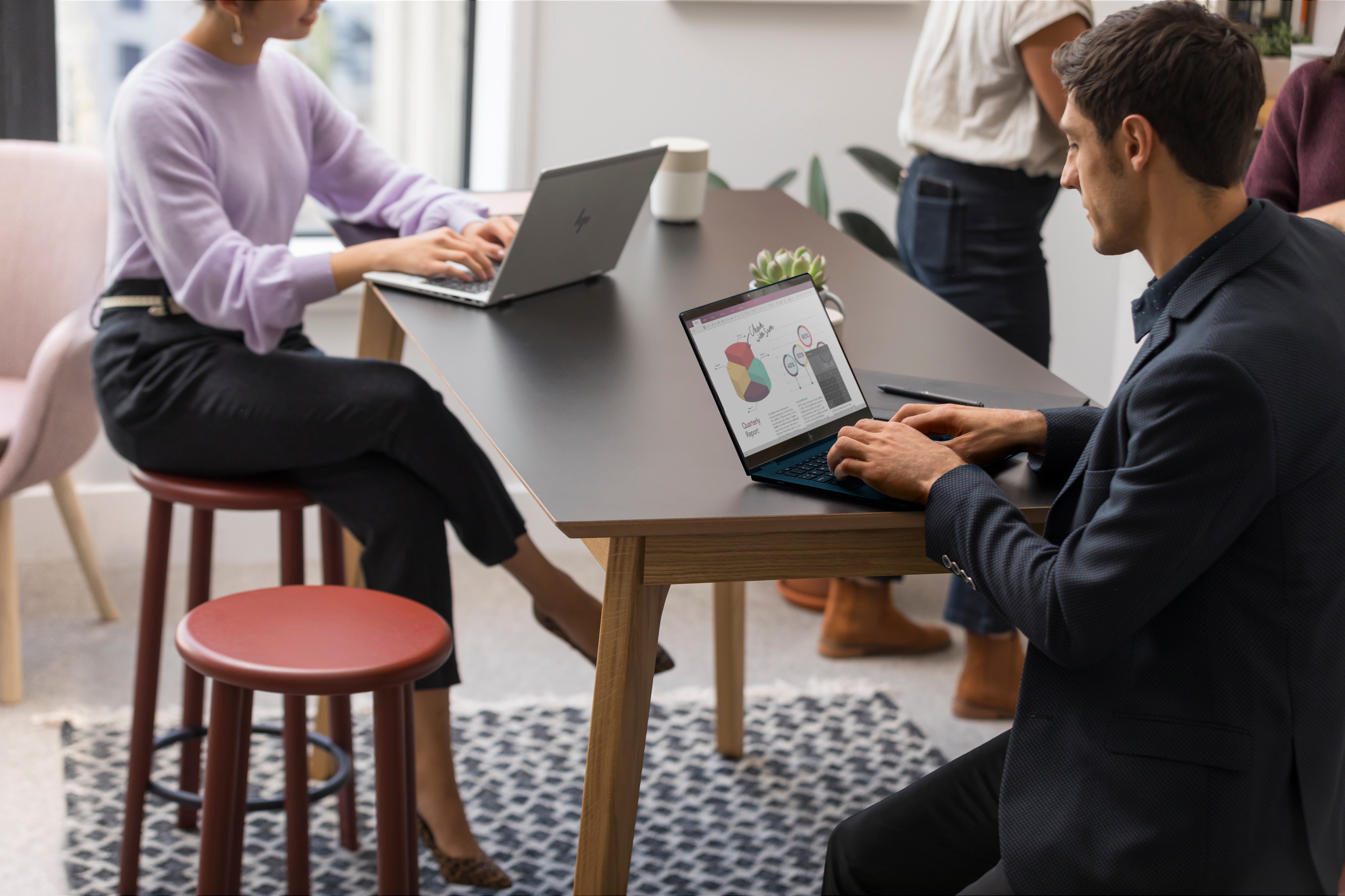 HP EliteBook x G1I 14 inch Ultra 7 258V 32GB 1TB W11P QWERTY US B69DVET#ABH